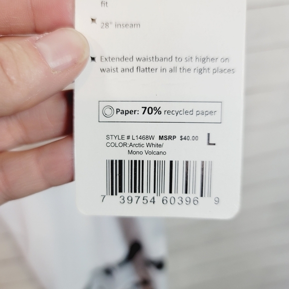 LAYERS VOLCANO BLACK & WHITE LEGGINGS, SZ LARGE - Picture 6 of 13
